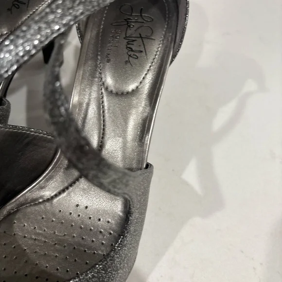 Life Stride Soft System Silver Glitter Women's Shoes Size 8.5 - Picture 11 of 15